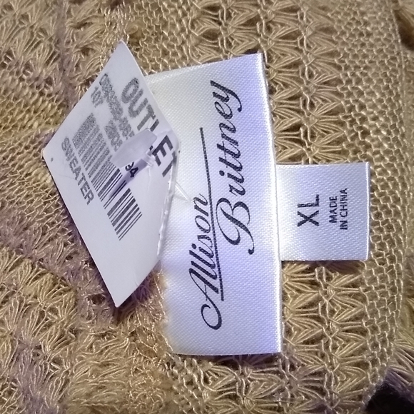 Allison Brittney Lightweight Cardigan - Picture 3 of 4